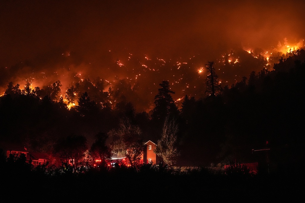 Weekend progress made against Southern California wildfires News